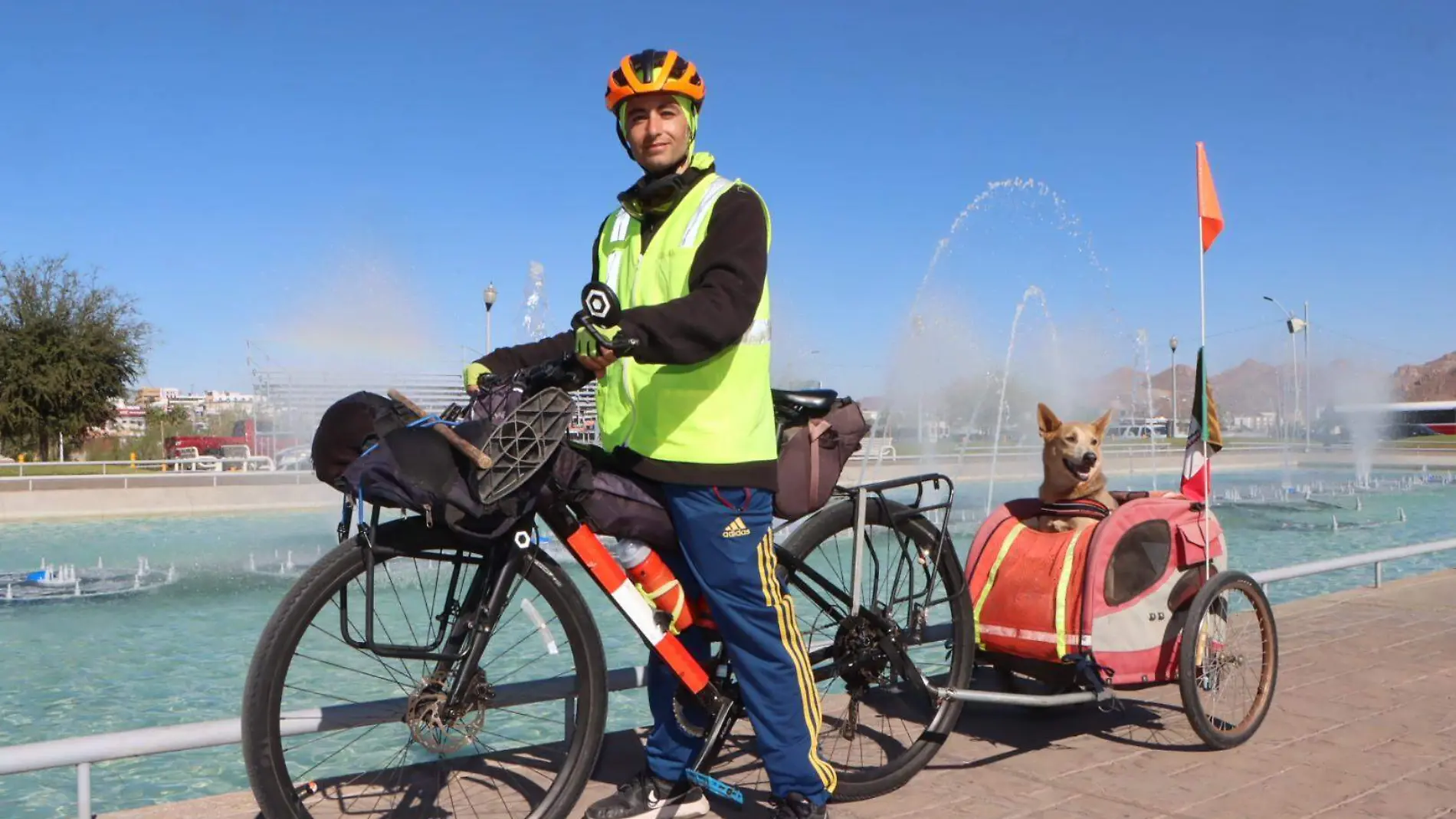 Argentino Diego Samoneta En Bicicleta  (2)